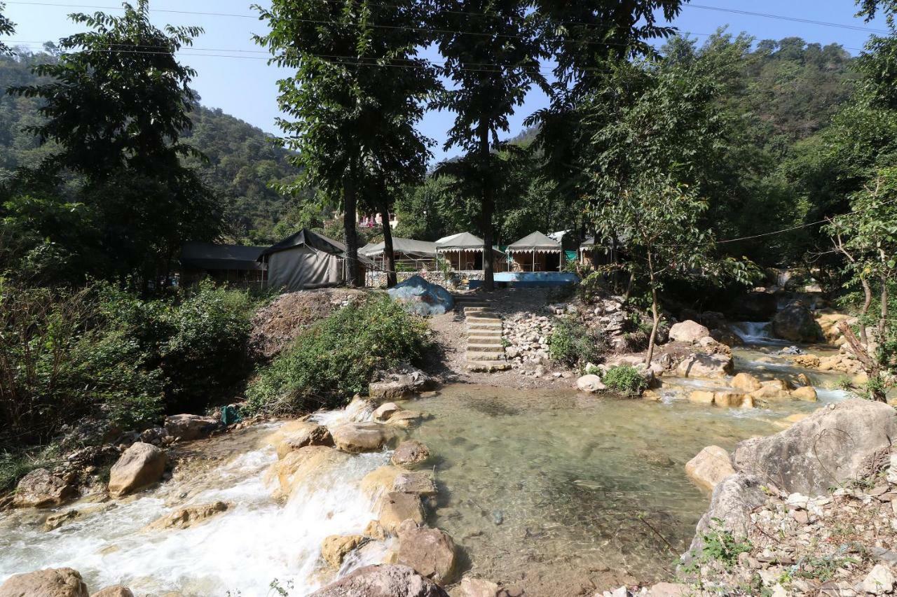 Oyo 23439 Tapovan Heights Camp & Resort Narendra Nagar Exterior foto